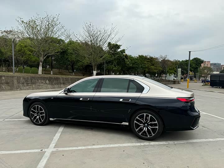 BMW 7 Series 2023 2023款 735Li M运动套装