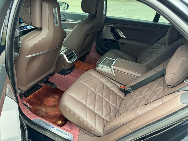 BMW 7 Series 2023 2023款 735Li M运动套装