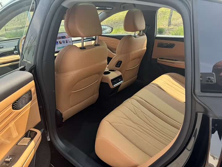 Фото 5 - Geely Galaxy Starshine 8 EM-i