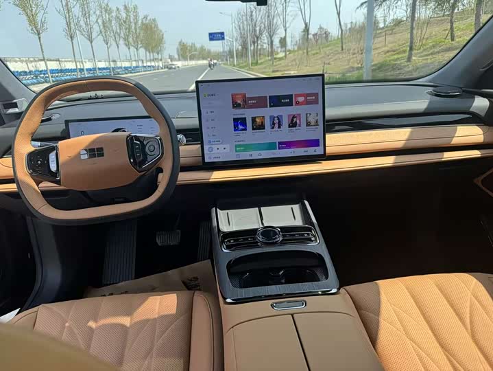 Фото 6 - Geely Galaxy Starshine 8 EM-i
