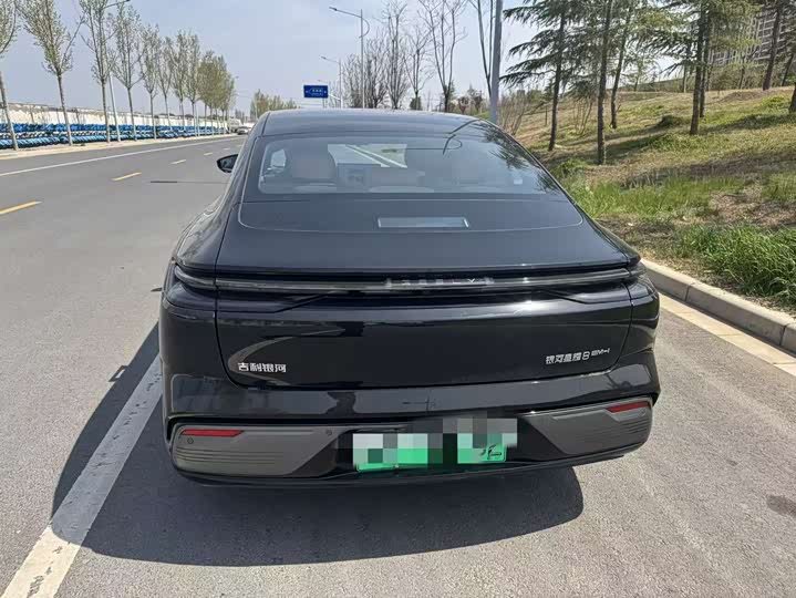 Фото 8 - Geely Galaxy Starshine 8 EM-i