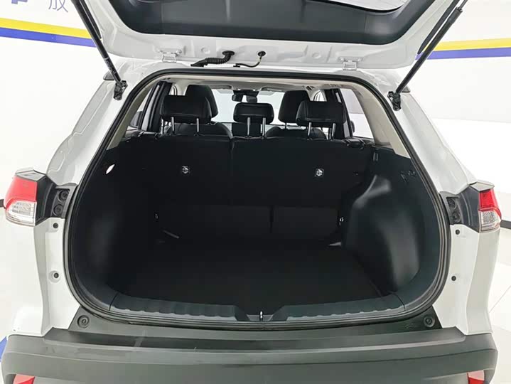 Photo 4 - Toyota Corolla Cross