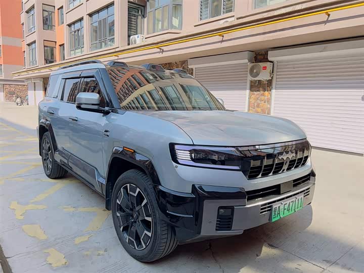 2025 BYD FangChengBao Leopard 8