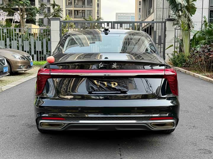 Фото 8 - Hongqi H5