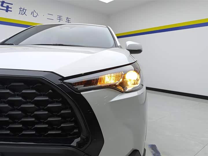 Фото 4 - Toyota Corolla Cross