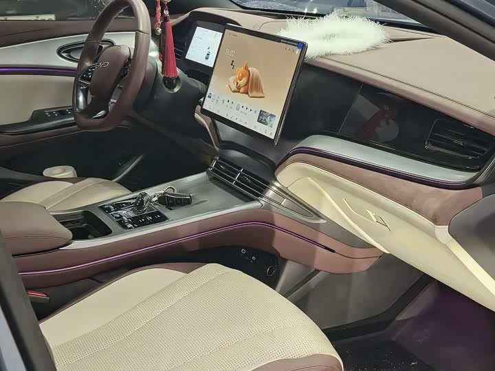 BYD Seal 07 DM-i Hybrid 2025 2025款 DM-i 1.5L 125km 尊贵型