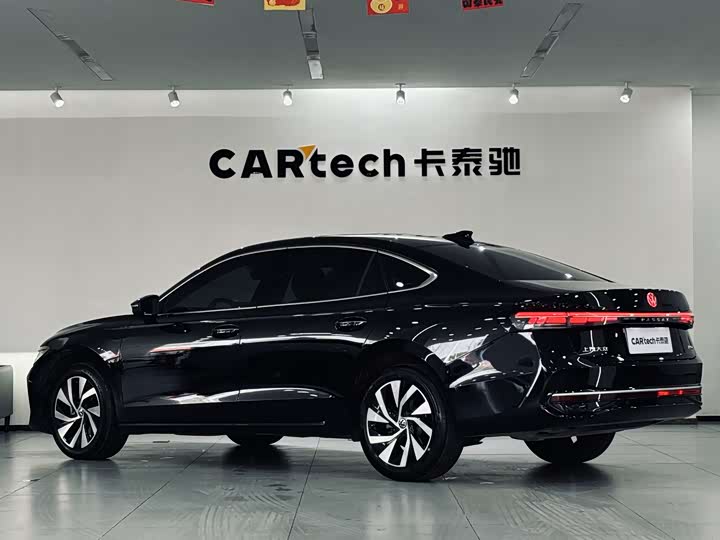 Фото 4 - Volkswagen Passat