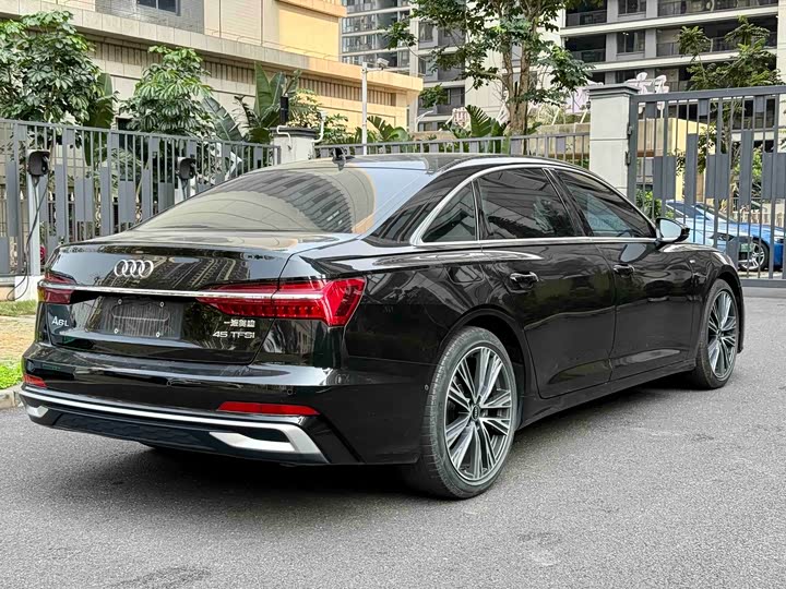 Zdjęcie 9 - Audi A6L