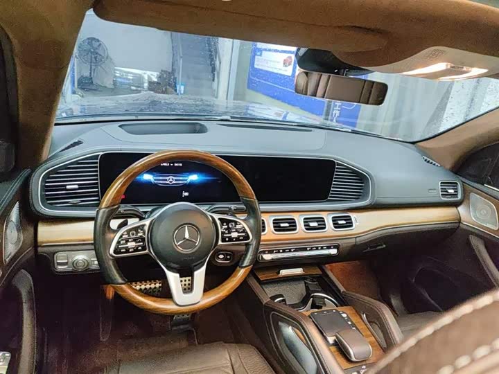 Mercedes-Benz GLS-Class 2023 2023款 GLS 450 4MATIC 豪华型