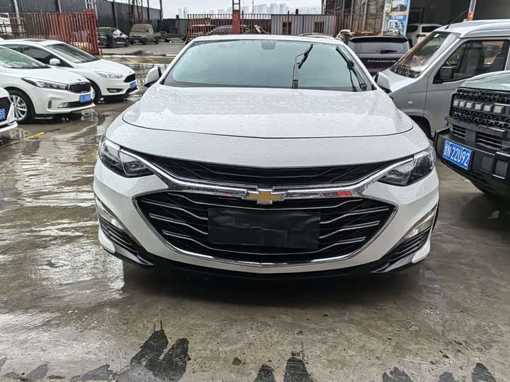 Фото 2 - Chevrolet Malibu XL