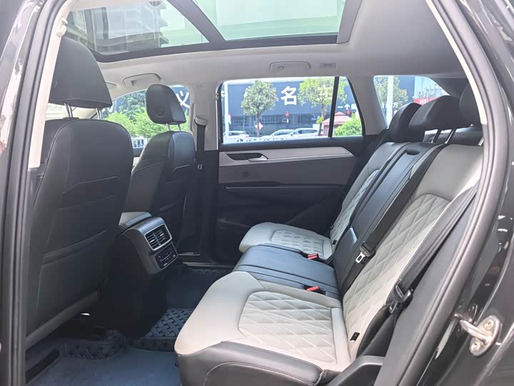 Volkswagen Tavendor 2023 2023款 380TSI 四驱R-Line巡游版