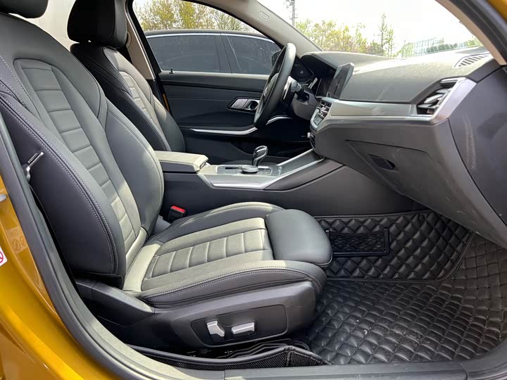 Фото 8 - BMW 3 Series