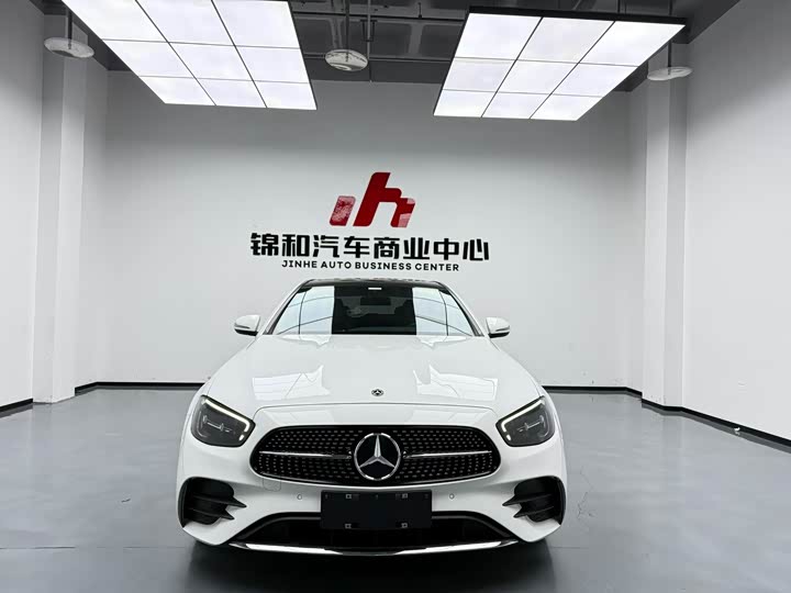 Фото 1 - Mercedes-Benz E-Class