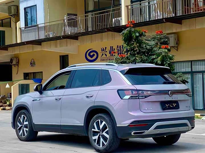 Volkswagen Tayron 2024 2024款 330TSI 两驱豪华Plus进阶版