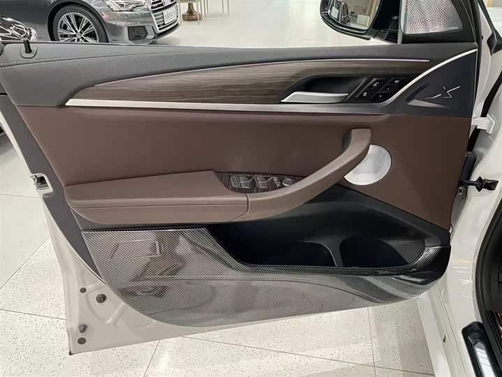 Фото 8 - BMW X3