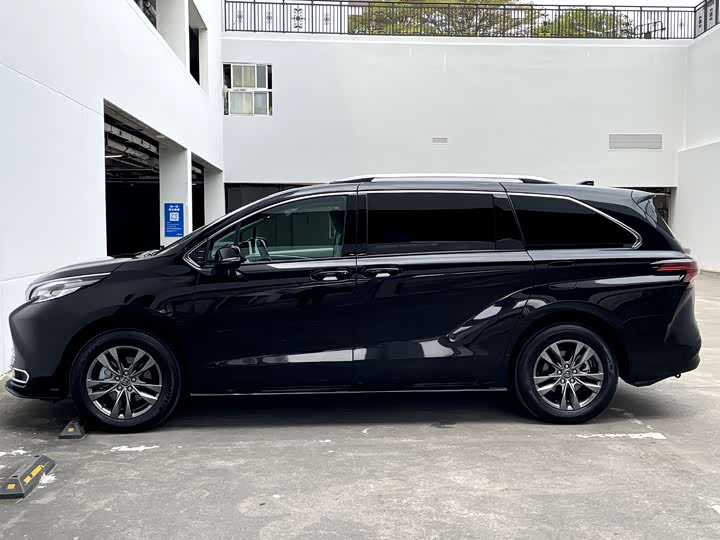 Toyota Sienna 2026 2026款 2.5L 双擎两驱舒适版