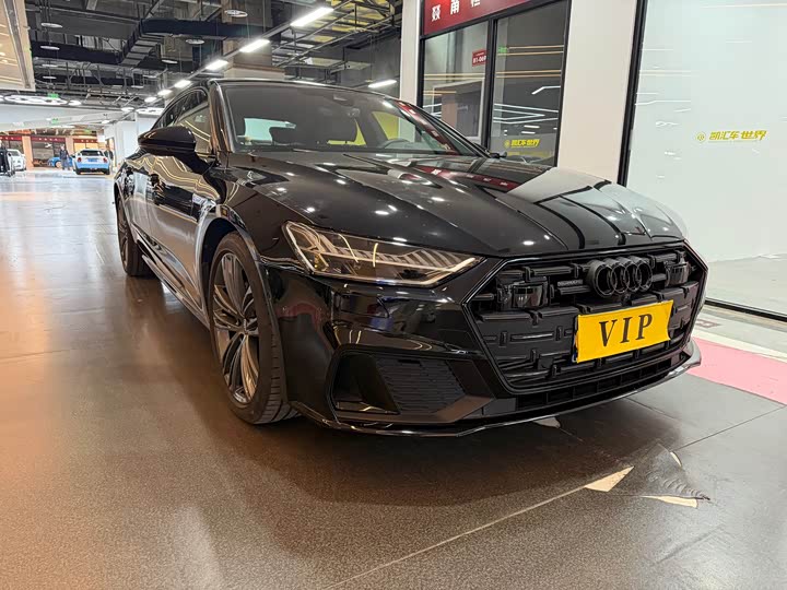 صورة 3 - Audi A7L