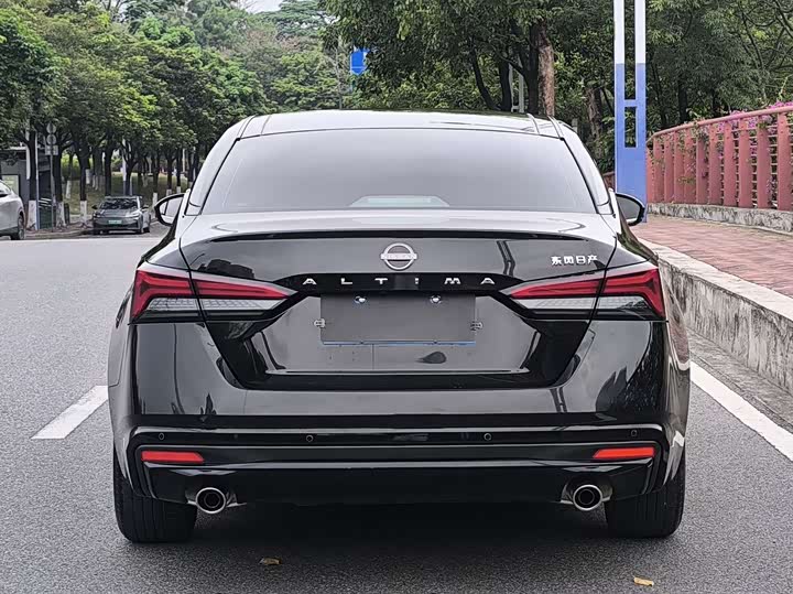Zdjęcie 7 - Nissan Teana