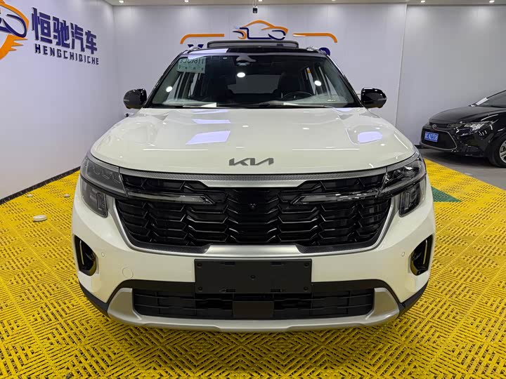Фото 2 - Kia Seltos