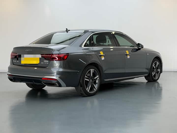 Фото 4 - Audi A4L