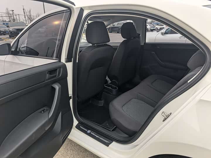صورة 9 - Volkswagen Santana