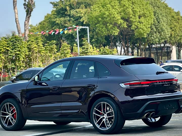 Photo 4 - Porsche Macan