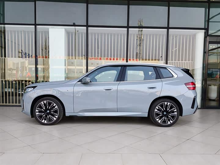 BMW X3 2025 2025款 xDrive30L 尊享型 M运动套装