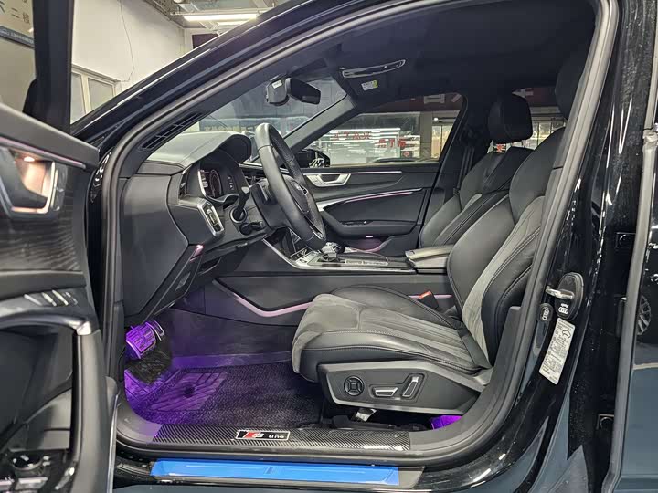 Zdjęcie 9 - Audi A6L