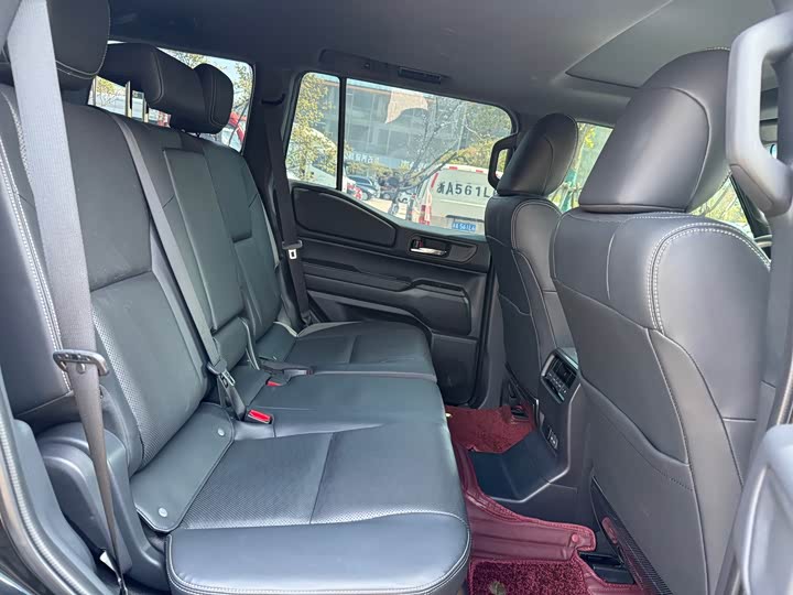 Фото 7 - Toyota Prado