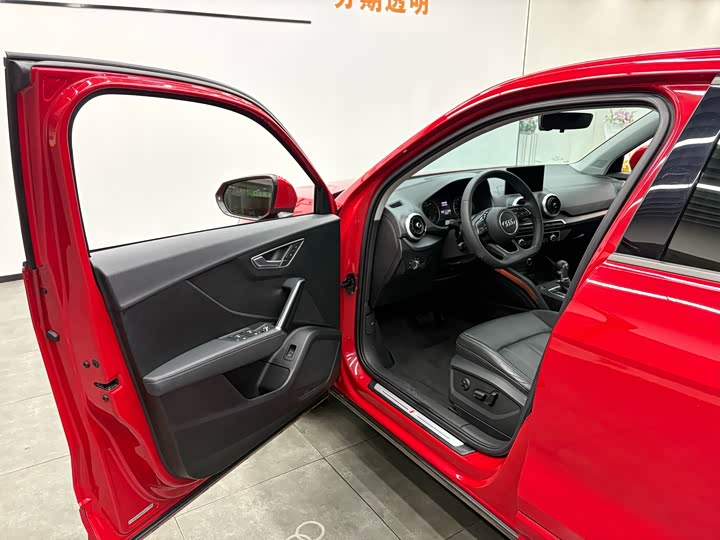 Фото 7 - Audi Q2L