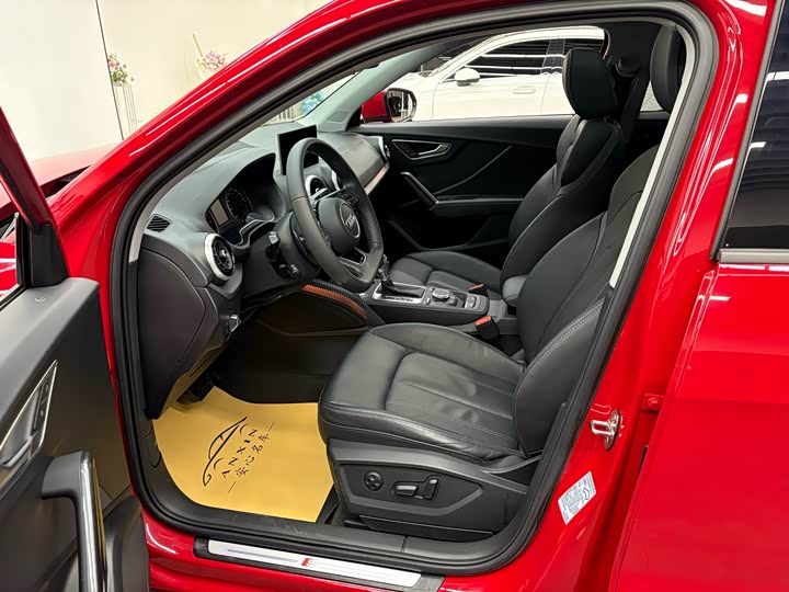 Фото 8 - Audi Q2L