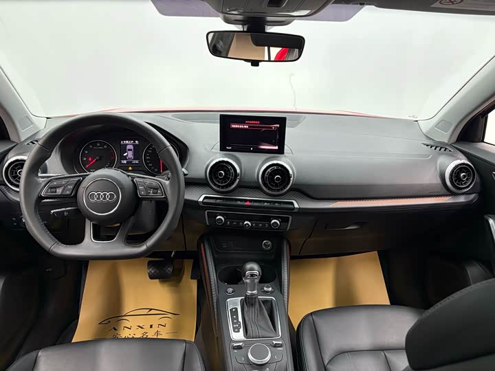 Фото 9 - Audi Q2L