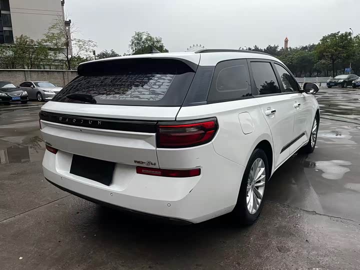 Baojun RC-5 2020 2020款 RC-5W 1.5T CVT智耀豪华型