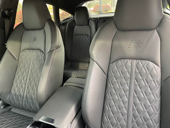 Audi A7 2024 2024款 55 TFSI quattro 尊享型