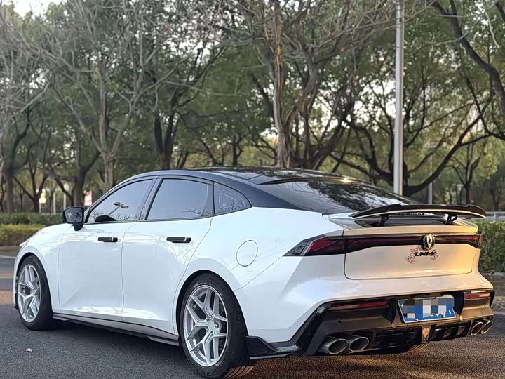 Zdjęcie 8 - Changan UNI-V