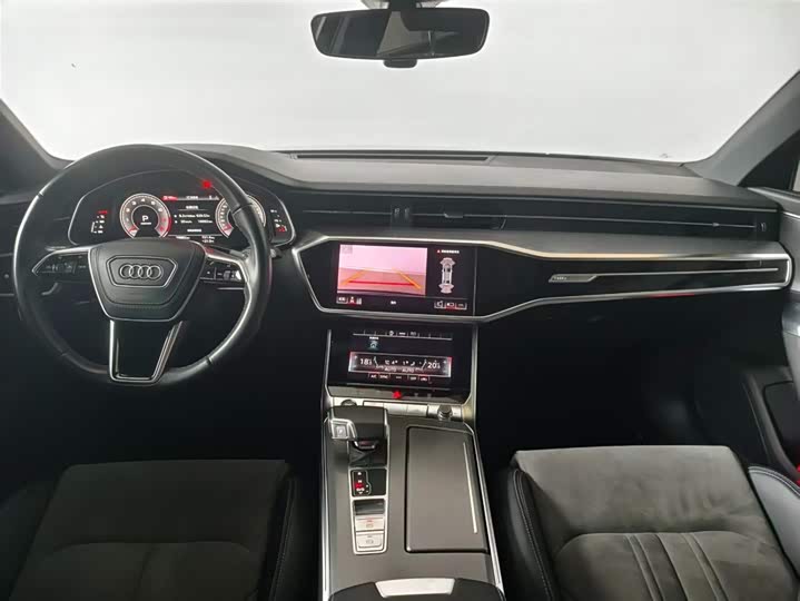Фото 5 - Audi A6L