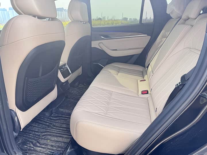 Geely Monjaro 2026 2026款 东方曜 2.0TD 自动揽星版