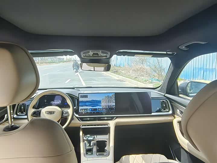 Geely Monjaro 2026 2026款 东方曜 2.0TD 自动霄汉版