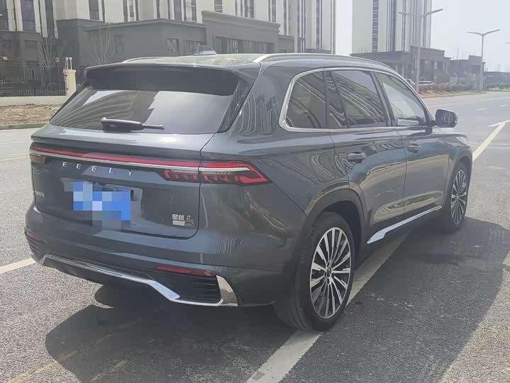 Geely Monjaro 2026 2026款 东方曜 2.0TD 自动霄汉版