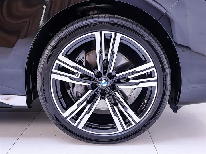 BMW 7 Series 2023 2023款 740Li 领先型 M运动套装