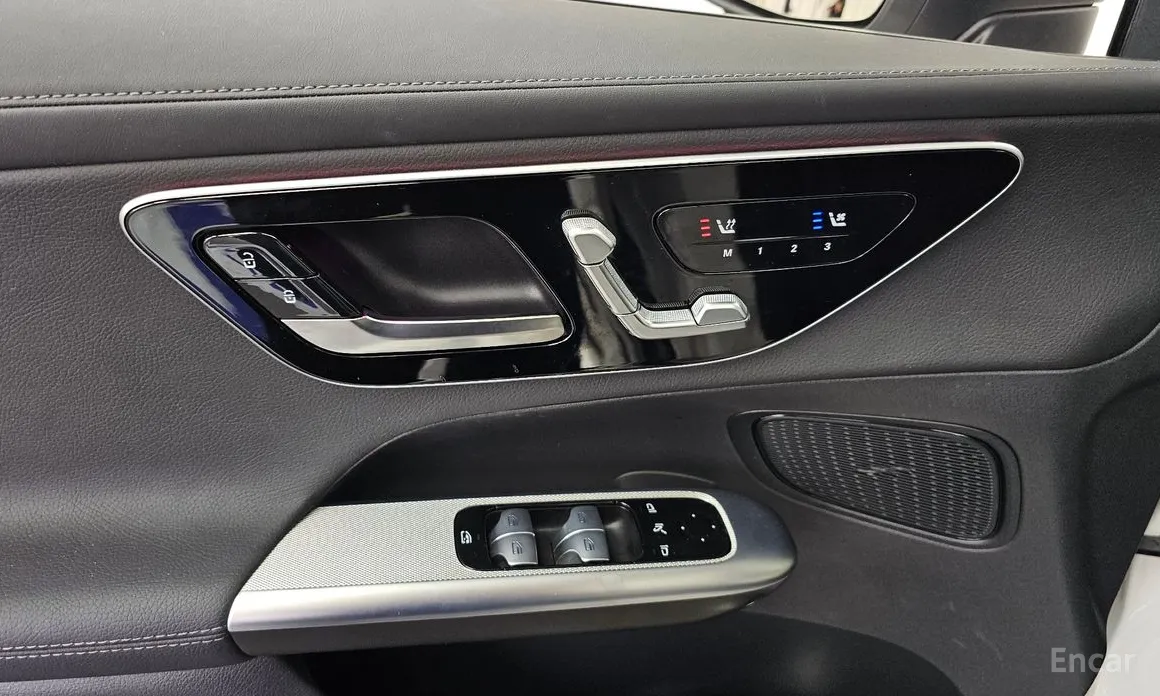 Mercedes-Benz GLC-Class 2023 GLC220 d 4MATIC