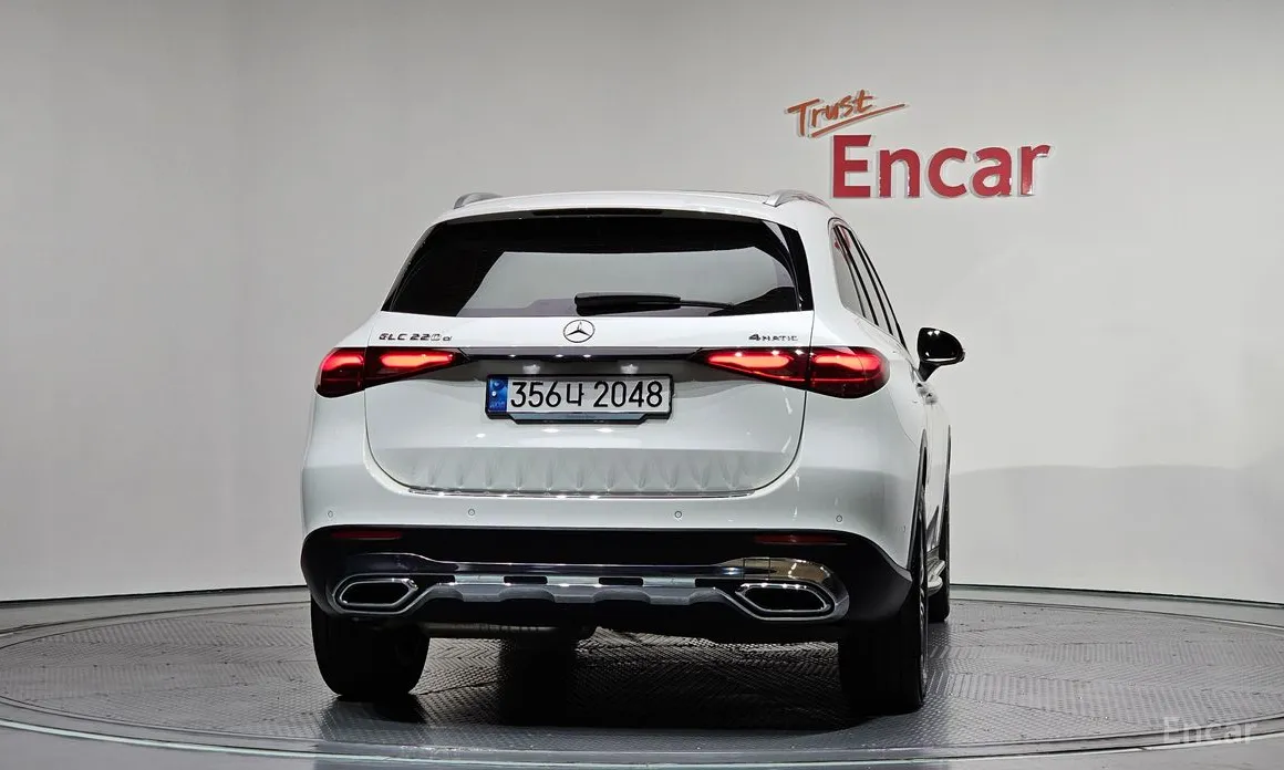 Mercedes-Benz GLC-Class 2023 GLC220 d 4MATIC