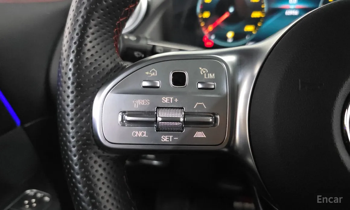 Mercedes-Benz GLA-Class 2020 GLA250 4MATIC