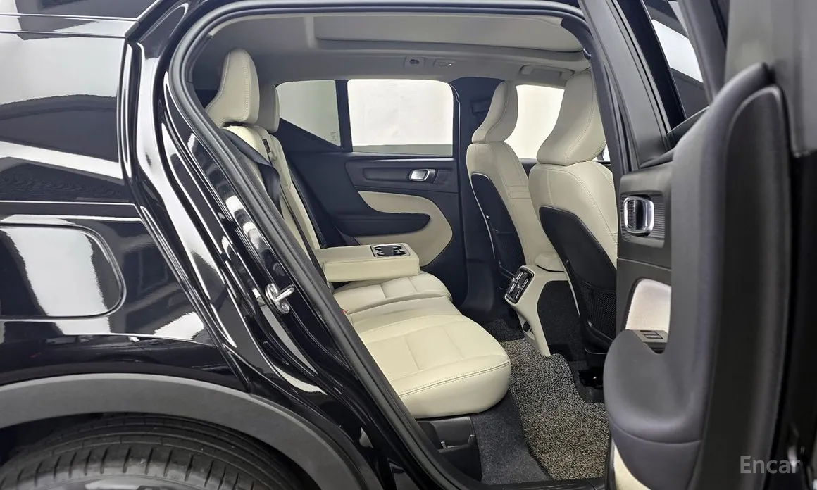 Volvo XC40 2018 B4 Ultimate Bright