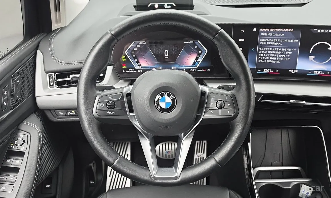 BMW 2 Series 2022 220i Advantage