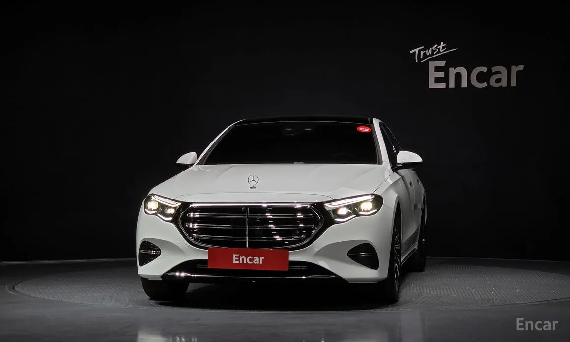 Фото 3 - Mercedes-Benz E-Class