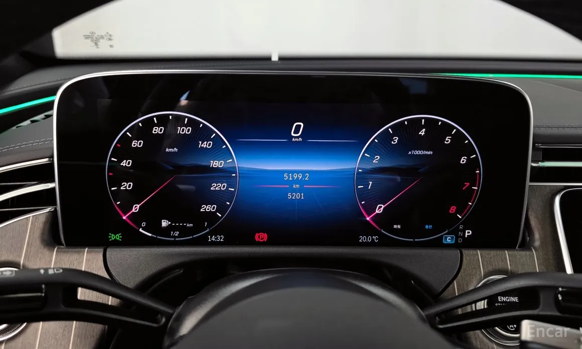 Фото 8 - Mercedes-Benz E-Class