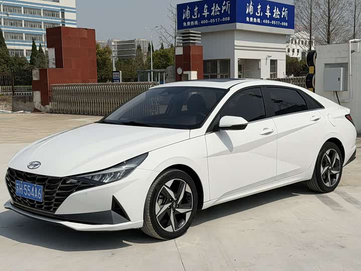 Фото 1 - Hyundai Elantra N line