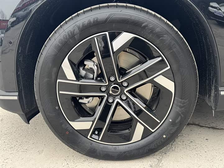 Volvo XC70 Hybrid 2026 2026款 两驱长续航Core