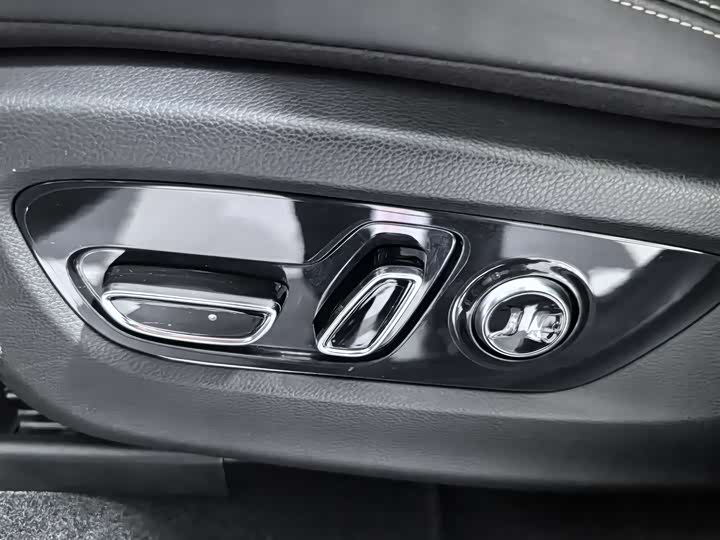 Zdjęcie 6 - GAC Trumpchi GS8